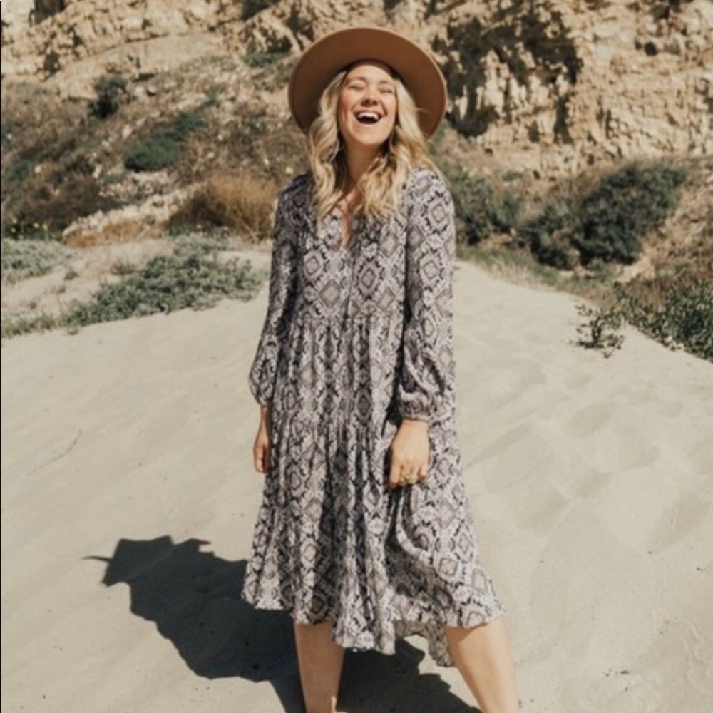 Carly Jean Los Angeles Noel Dress